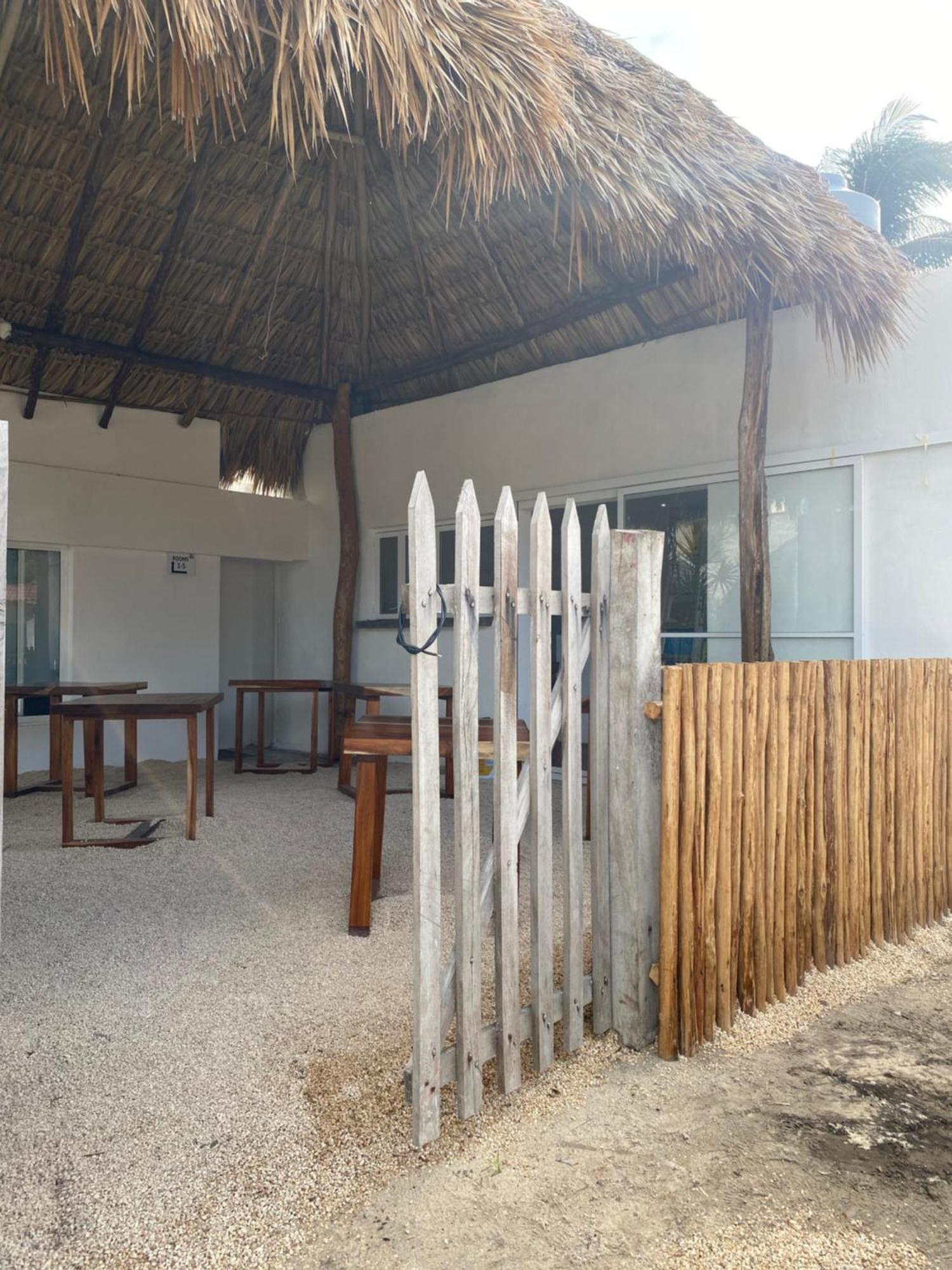 Casa Colibri El Cuyo Aparthotel Eksteriør bilde