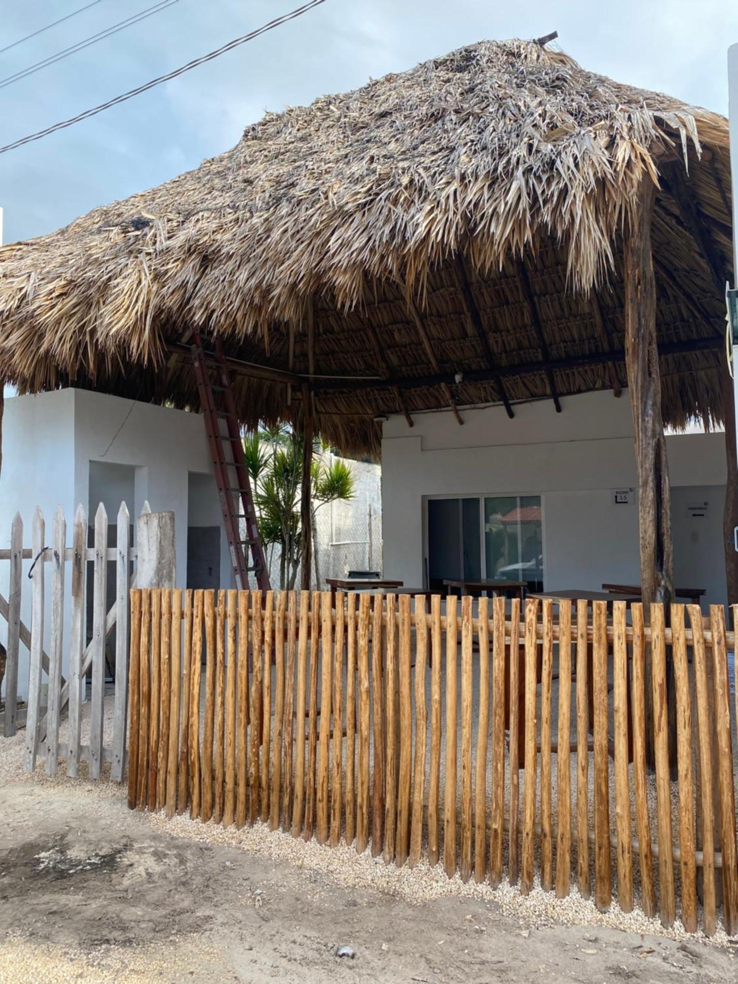 Casa Colibri El Cuyo Aparthotel Eksteriør bilde